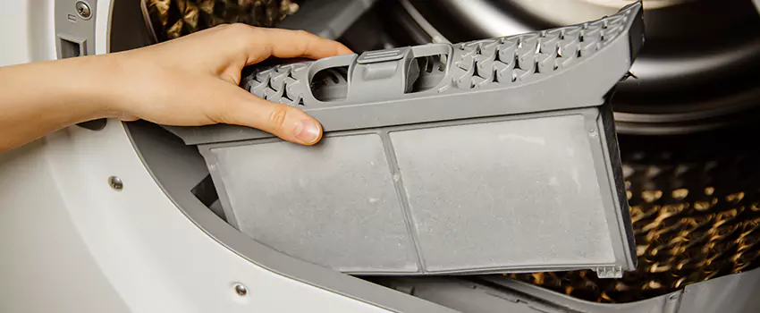 Signs Of A Clogged Dryer Lint Trap in Cheyenne, Wyoming